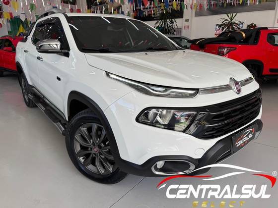 FIAT TORO 2.0 16V TURBO DIESEL RANCH 4WD AT9 FIAT TORO 2.0 16V TURBO DIESEL RANCH 4WD AT9